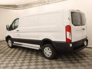 Ford Transit 2025 250 3p LWB Techo Bajo Furgoneta de Carga