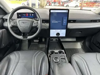 Ford Mustang Mach-E 2023 Premium 4p SUV