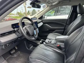 Ford Mustang Mach-E 2023 Premium 4p SUV