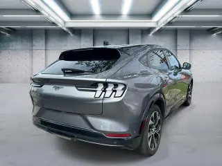 Ford Mustang Mach-E 2023 Premium 4p SUV
