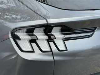 Ford Mustang Mach-E 2023 Premium 4p SUV