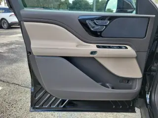 Lincoln Aviator 2024 Premiere 4p SUV
