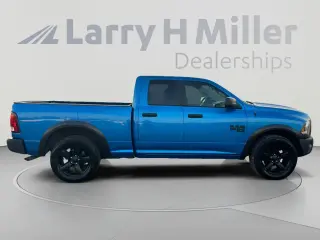 Ram 1500 Clásico 2020 4x2 SLT 4p Camioneta Quad Cab 6.3 pies de caja larga