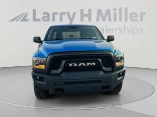 Ram 1500 Clásico 2020 4x2 SLT 4p Camioneta Quad Cab 6.3 pies de caja larga
