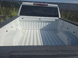 GMC Sierra 1500 2025 4x4 SLT 4p. Cabina de Tripulación 5,8 pies CT