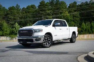 Ram 1500 2025 4x4 Laramie 4p Crew Cab 5.6 ft. SB Camioneta