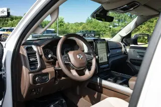 Ram 1500 2025 4x4 Laramie 4p Crew Cab 5.6 ft. SB Camioneta