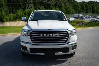 Ram 1500 2025 4x4 Laramie 4p Crew Cab 5.6 ft. SB Camioneta