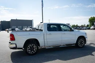 Ram 1500 2025 4x4 Laramie 4p Crew Cab 5.6 ft. SB Camioneta