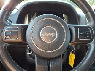 Jeep Patriot 2017 4x4 Latitude 4p SUV