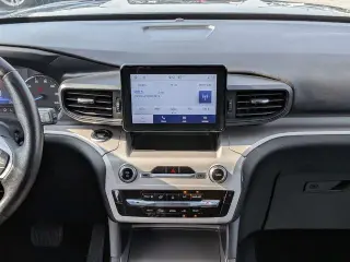 Ford Explorer 2023 XLT 4p SUV