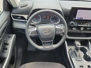 Toyota Highlander 2023 LE 4p SUV