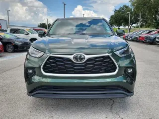 Toyota Highlander 2023 LE 4p SUV