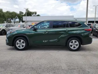 Toyota Highlander 2023 LE 4p SUV
