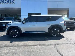 Kia EV9 2024 AWD Land 4p SUV