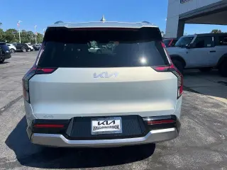 Kia EV9 2024 AWD Land 4p SUV