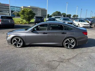 Honda Accord 2018 Sport 4p Sedan (2.0T I4 10A)