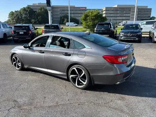 Honda Accord 2018 Sport 4p Sedan (2.0T I4 10A)