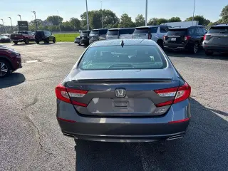 Honda Accord 2018 Sport 4p Sedan (2.0T I4 10A)