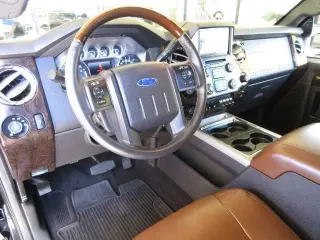Ford F-250 Super Duty 2015 4x4 Platinum 4p. Cabina Doble 8 ft. Camión de Carga Pesada