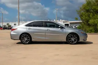 Toyota Camry 2017 XSE 4dr Sedan