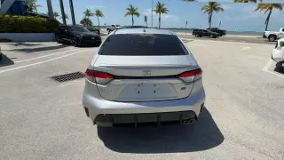 Toyota Corolla 2023 SE 4p Sedan