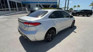 Toyota Corolla 2023 SE 4p Sedan