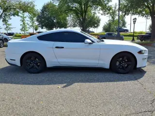 Ford Mustang 2018 EcoBoost 2dr Fastback