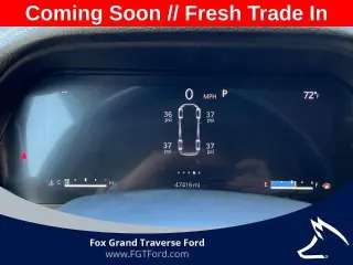 Jeep Grand Cherokee 2022 4x4 Limited 4p SUV (versión de mitad de año)