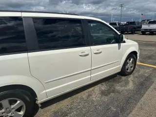 Dodge Grand Caravan 2013 SXT Mini-Van 4puertas