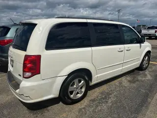 Dodge Grand Caravan 2013 SXT Mini-Van 4puertas