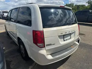 Dodge Grand Caravan 2013 SXT Mini-Van 4puertas