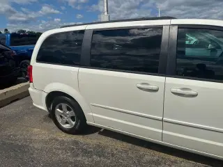 Dodge Grand Caravan 2013 SXT Mini-Van 4puertas