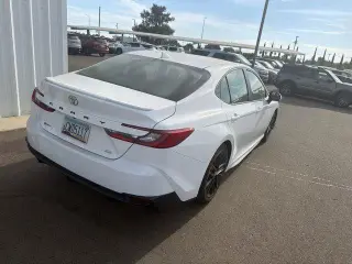 Toyota Camry 2025 SE 4p Sedan