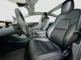 Tesla Model 3 2019 Standard Range Plus 4dr Fastback