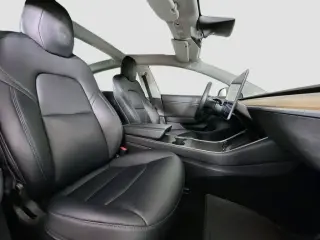 Tesla Model 3 2019 Standard Range Plus 4dr Fastback