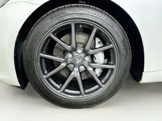 Tesla Model 3 2019 Standard Range Plus 4dr Fastback