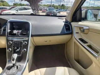 Volvo XC60 2015 AWD T6 Platinum 4p SUV