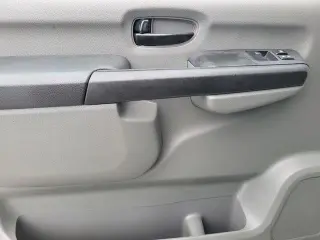 Nissan NV 2020 2500 HD S 3dr Cargo Van