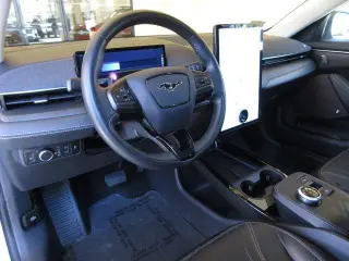Ford Mustang Mach-E 2022 Premium 4p SUV