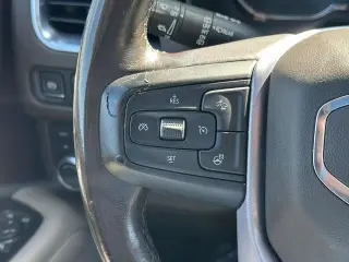GMC Yukon 2021 4x4 SLT 4p SUV