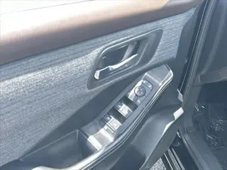 Nissan Rogue 2023 SV 4p Crossover