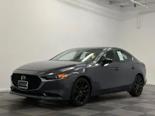 Mazda Mazda3 Sedán 2022 Edición Carbono 4p