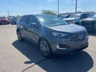 Ford Edge 2021 AWD Titanium 4dr Crossover