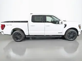 Ford F-150 2025 4x4 Lariat 4p SuperCrew 5.5 ft. SB