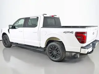 Ford F-150 2025 4x4 Lariat 4p SuperCrew 5.5 ft. SB