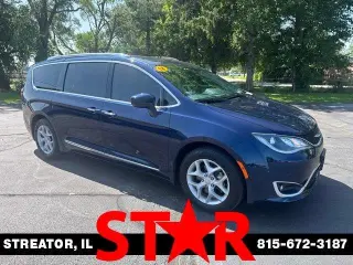 Chrysler Pacifica 2018 Touring L Plus Minivan 4p