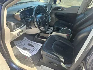Chrysler Pacifica 2018 Touring L Plus Minivan 4p