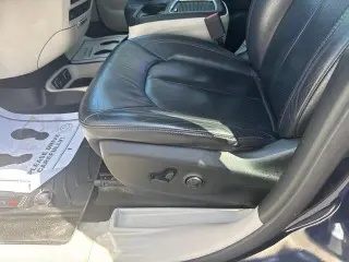 Chrysler Pacifica 2018 Touring L Plus Minivan 4p