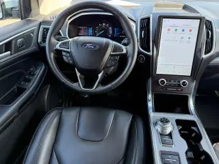Ford Edge 2021 AWD Titanium 4dr Crossover